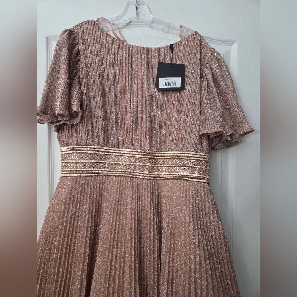 NWT Ieena for Mac Duggal Pink Pleated Shimmering Flutter Sleeve Gown SZ 14 - Picture 4 of 15